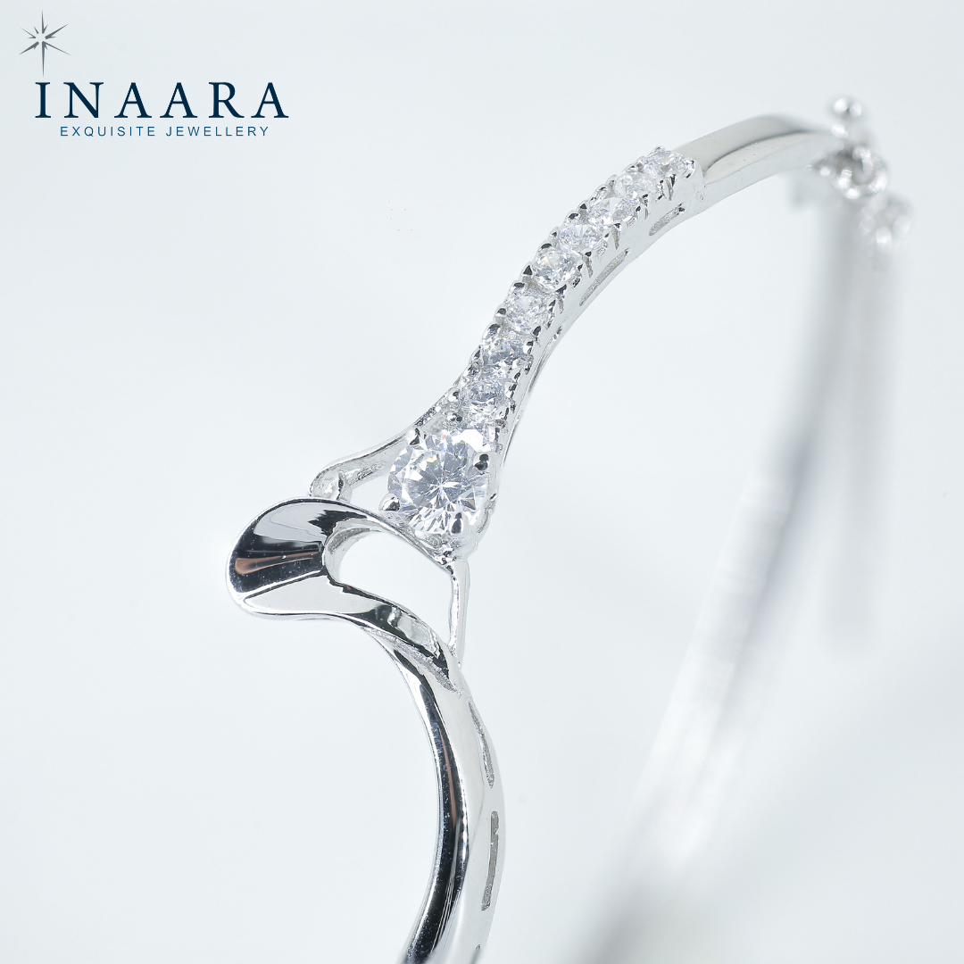 Aurora Curve Bangle