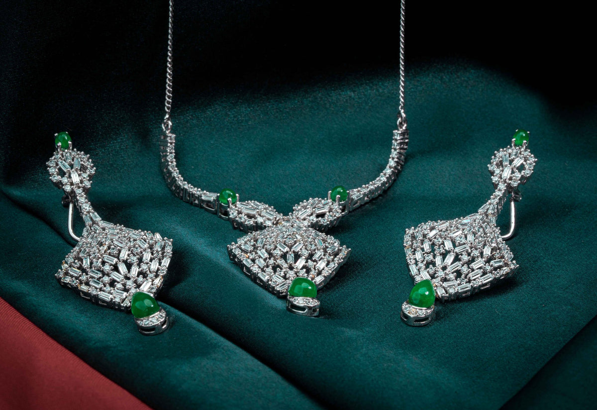 Baguette Emerald Necklace Set