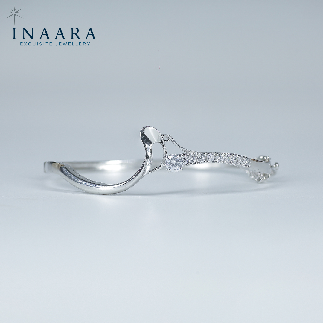 Aurora Curve Bangle