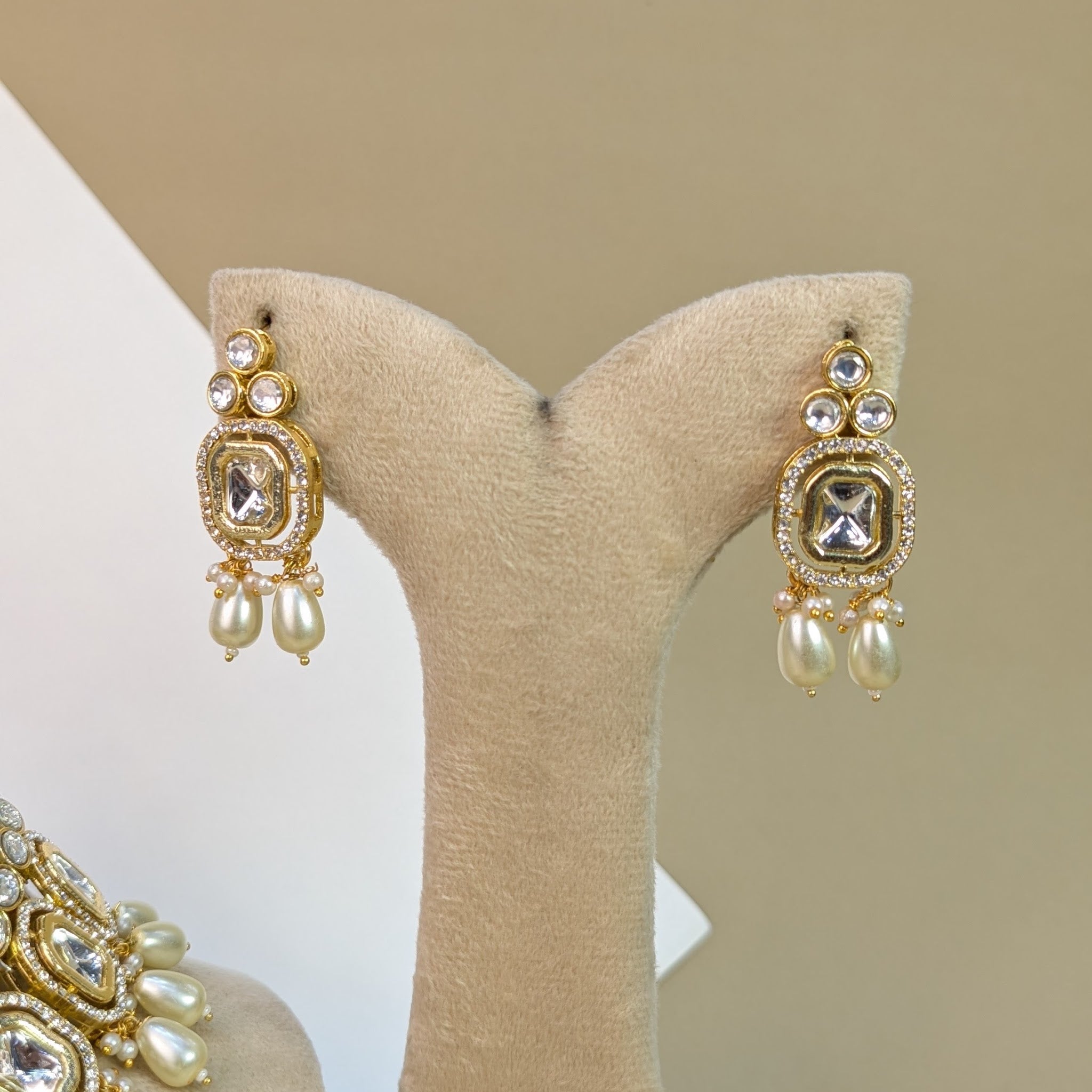 Heritage Kundan Necklace Set