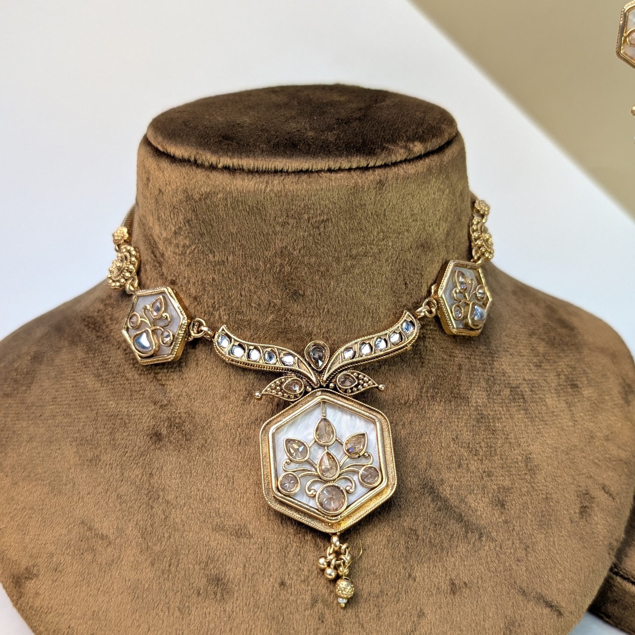 Bridal Lakshmi South Indian Rajwadi Necklace Set