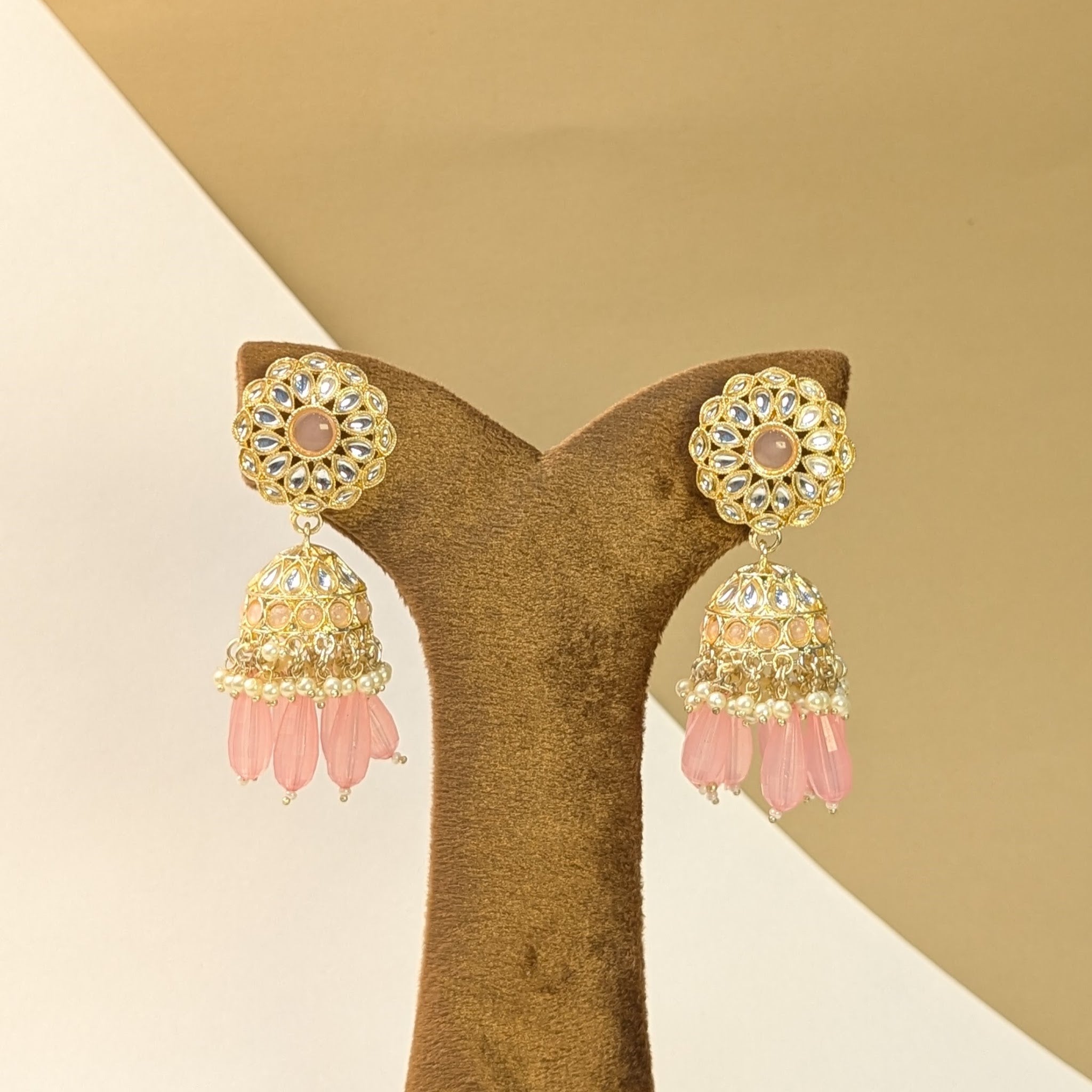 Grand Kundan Jhumkis