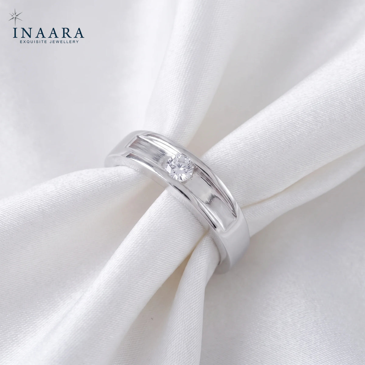 2 Lines Solitaire Ring