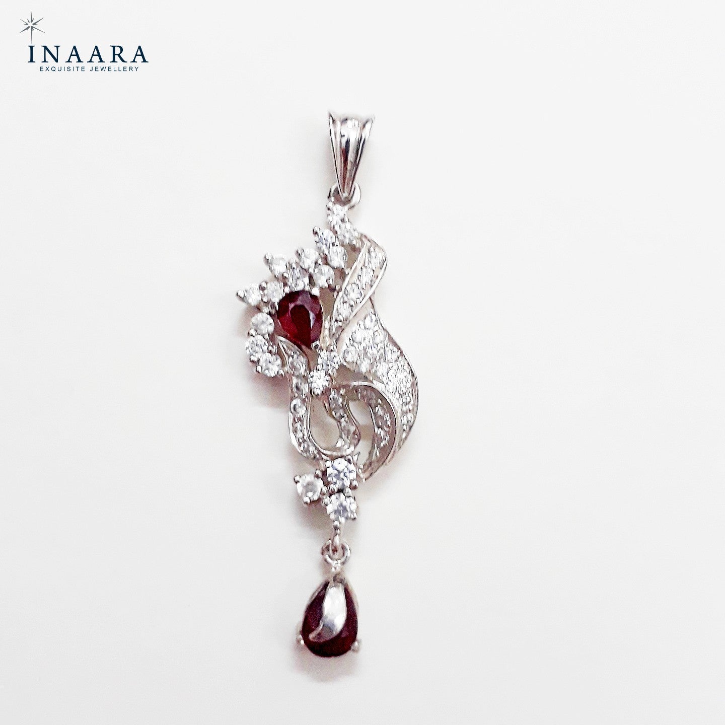 Ruby Glamorous Pendant Set
