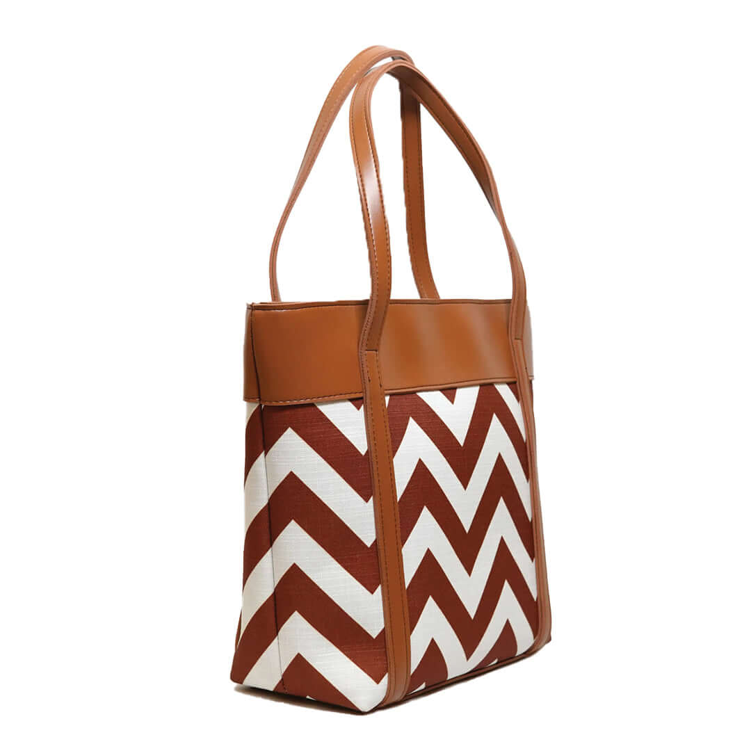 Canberra Brown women's handbag in brown by Bag X
