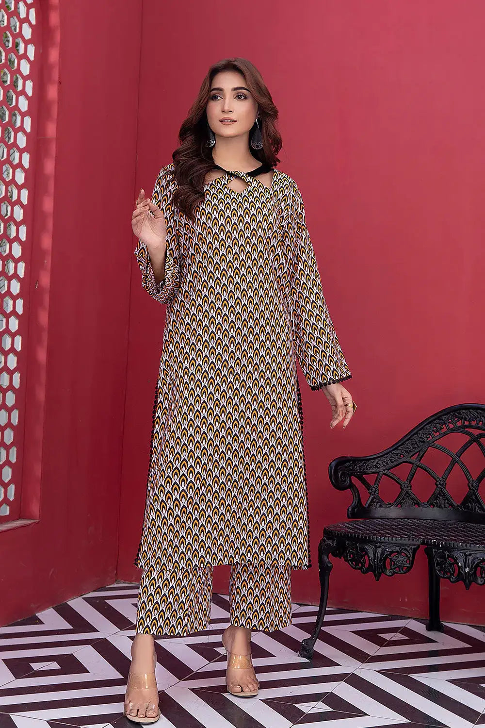 Safwa | Golden Essence – 2PC Lawn Stitched Suit (P000422) - Mmall