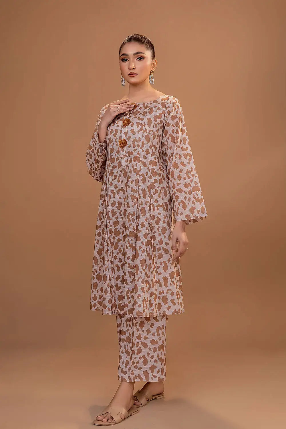 Safwa | Cocoa Charm – Printed Lawn 2PC Ready to Wear (P000424) - Mmall