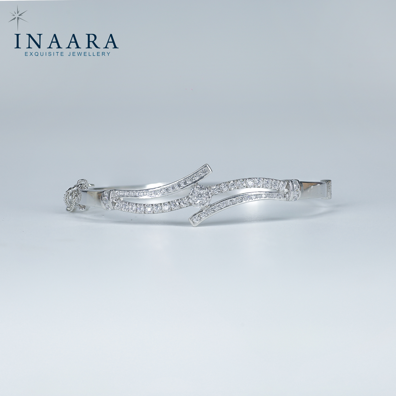 Sparkling Ribbon Bangle