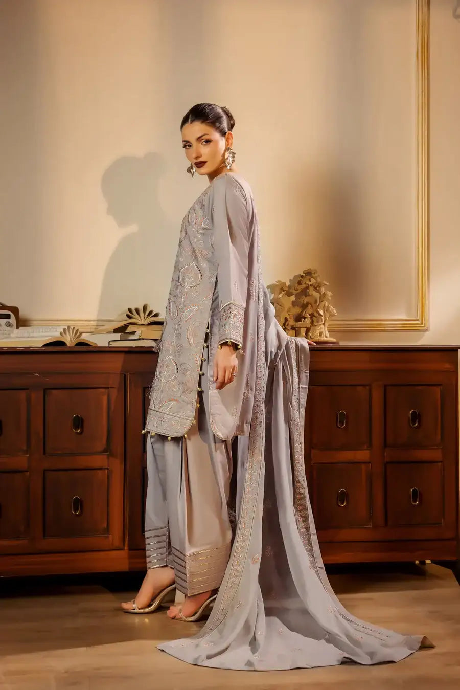 Safwa | Smoky Taupe – 3PC Unstitched Suit (FAR07) - Mmall