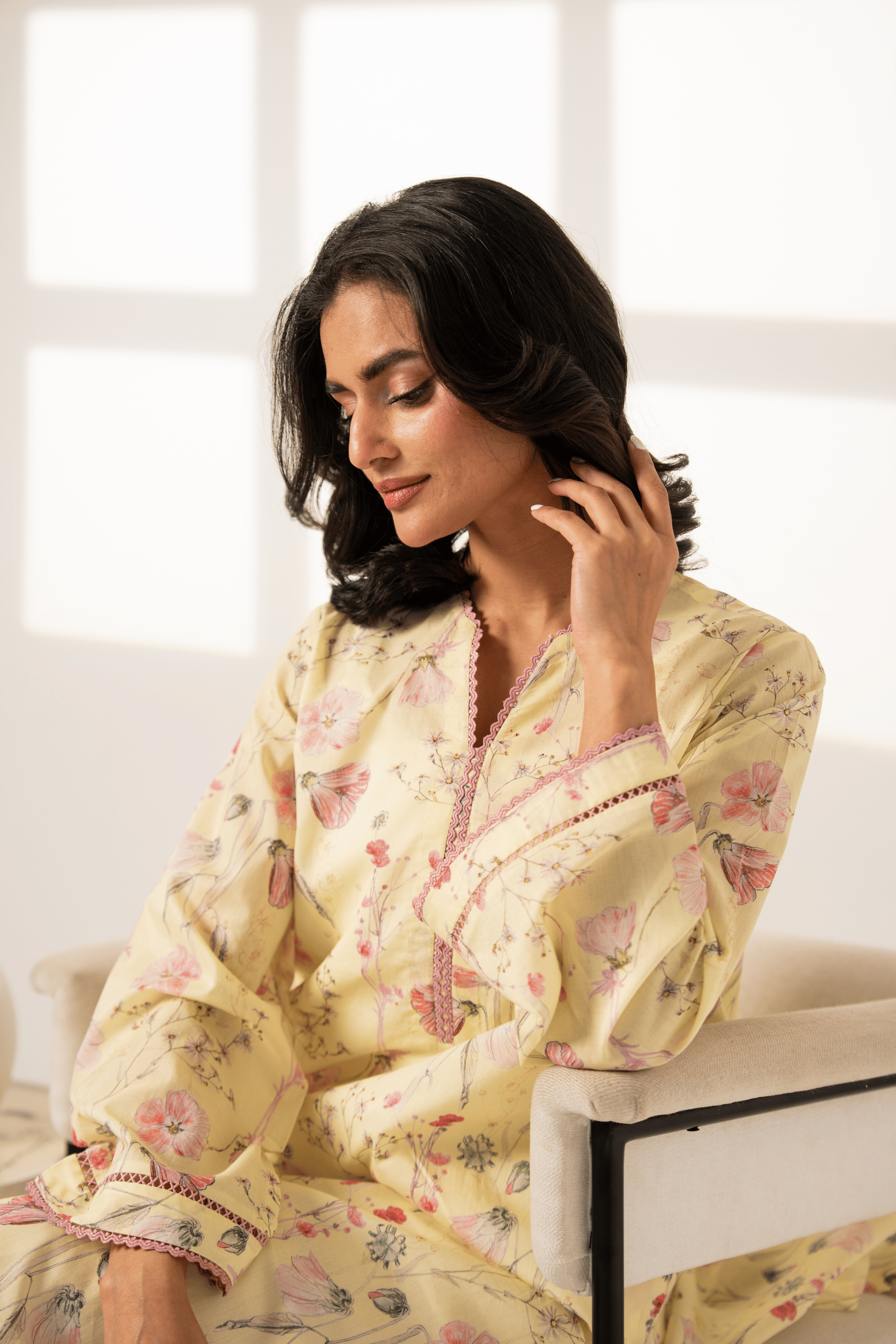 Pale Muse Kurta V-II – view 4