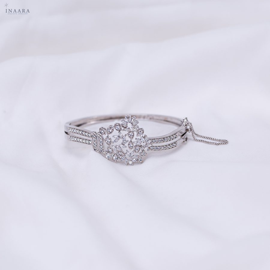 Celestara Bangle