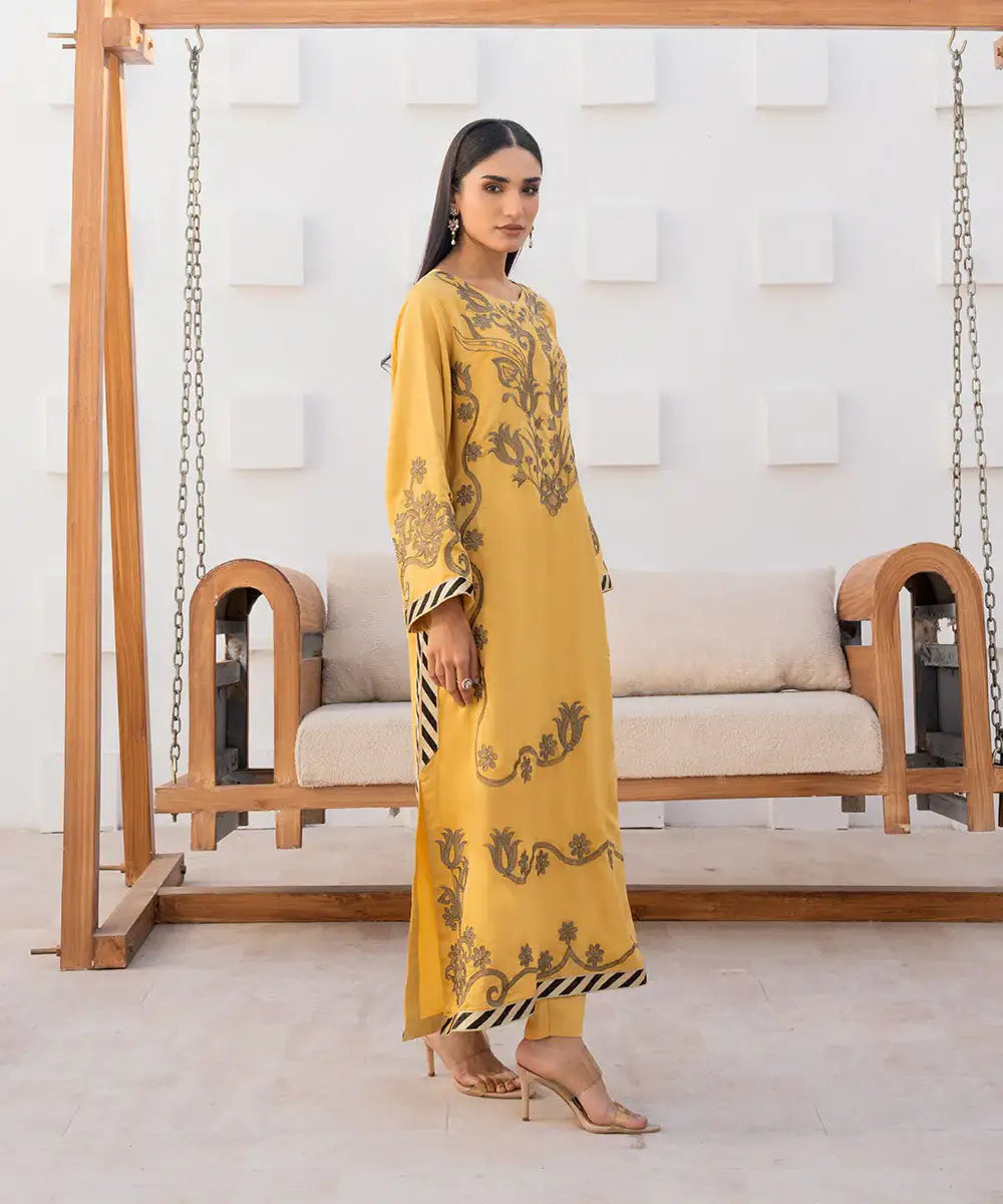 Embroidered Viscose Kaftan - Kross Kulture