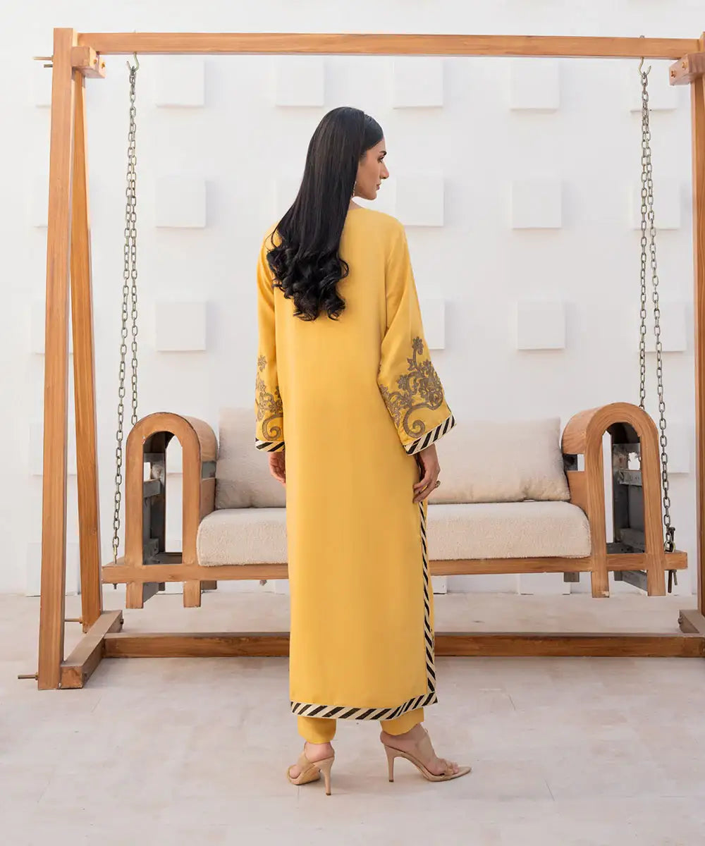 Embroidered Viscose Kaftan - Kross Kulture