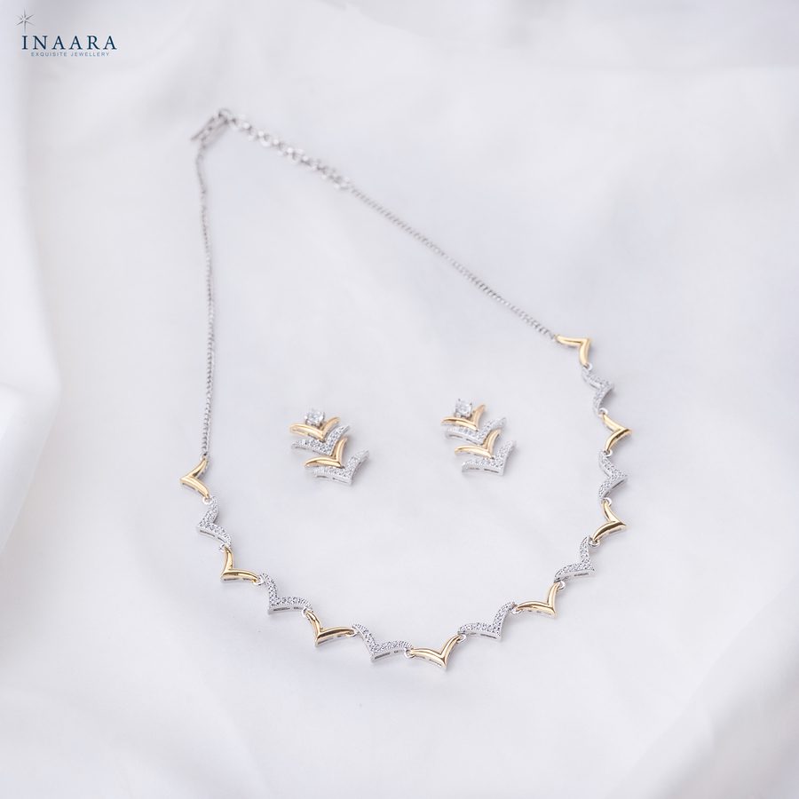 Dawn Crest Necklace Set