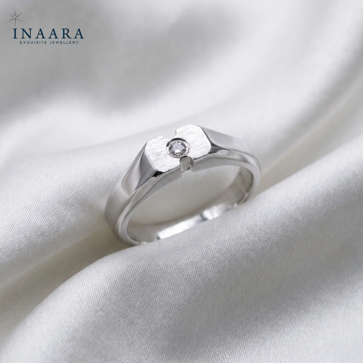 Elegant Solitaire Band