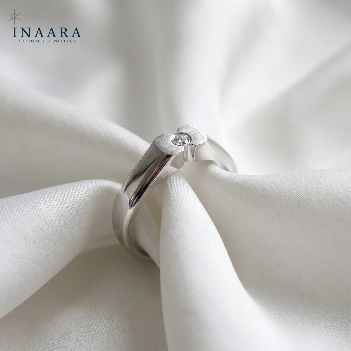 Elegant Solitaire Band