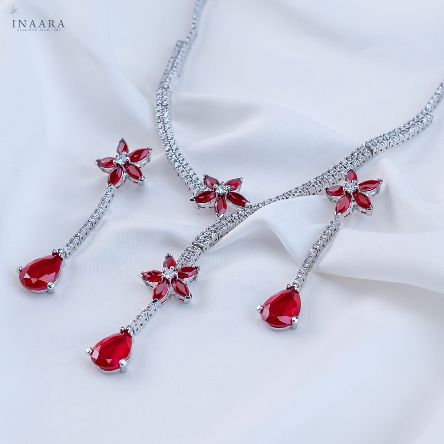 Scarlet Petal Necklace Set