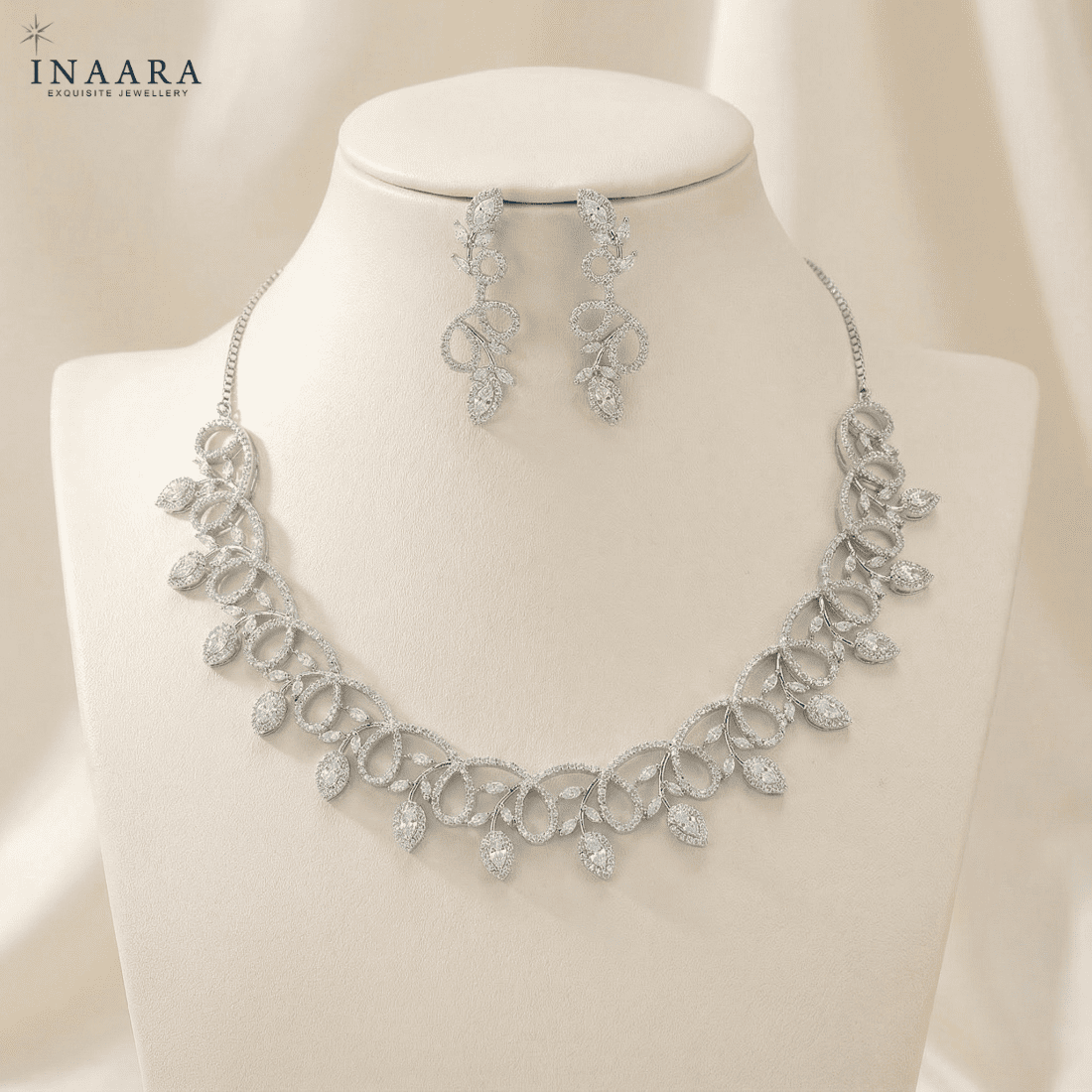 Shimmer Leaf Necklace Set