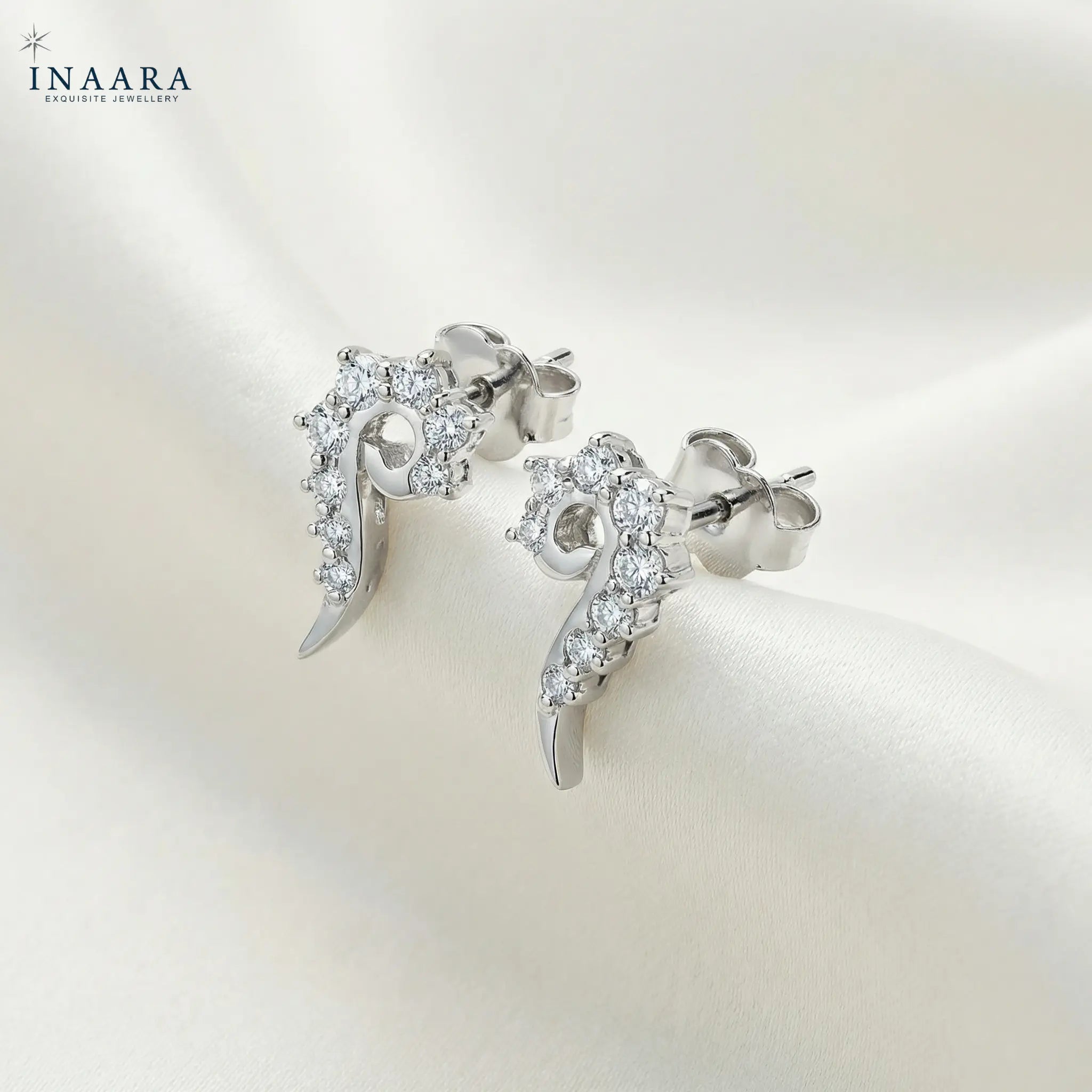 Legacy Curve Earrings