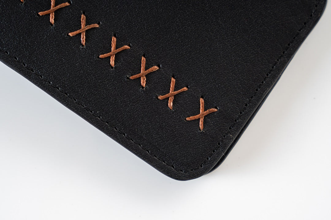 Criss Cross Bi-Fold