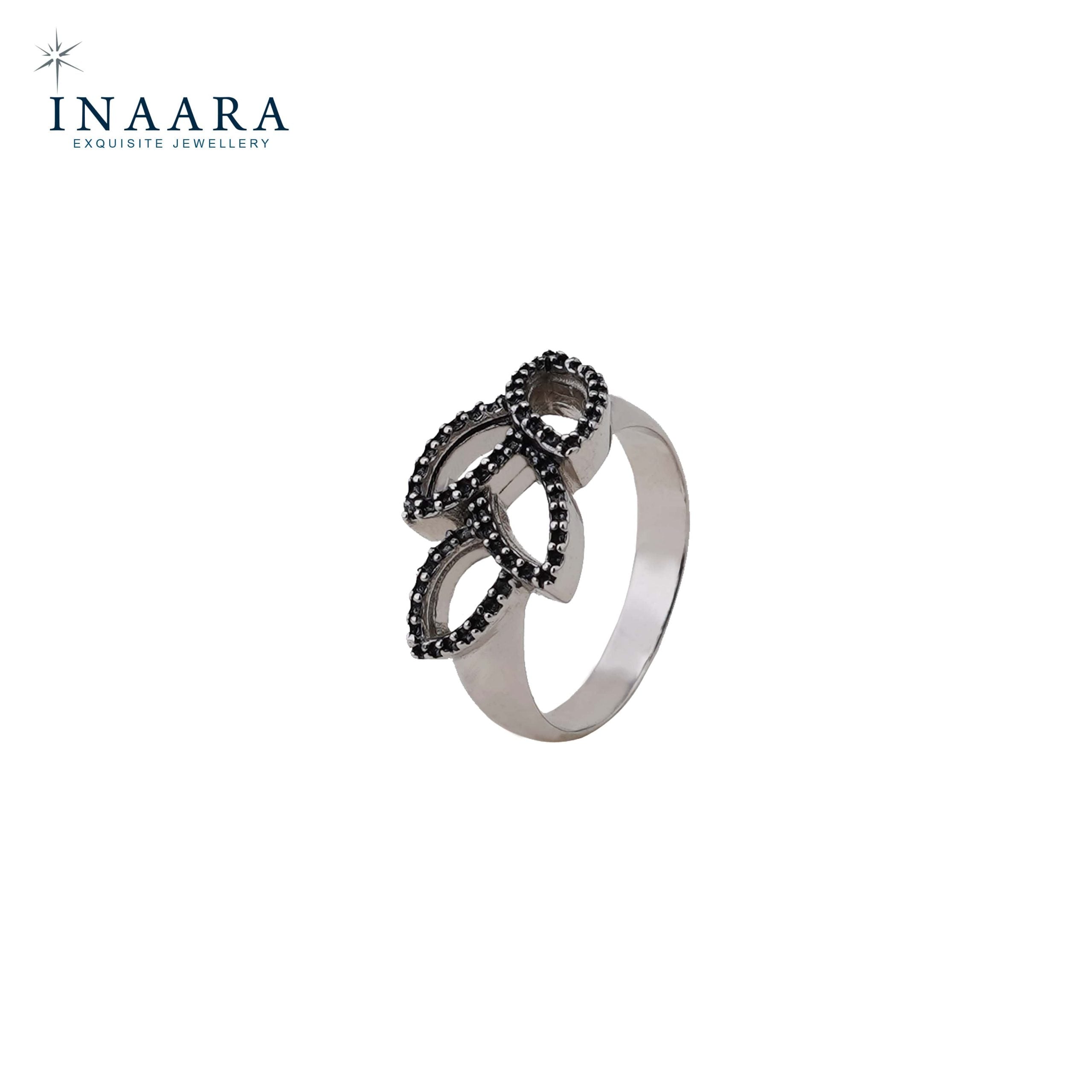 Four Petal Flower Ring