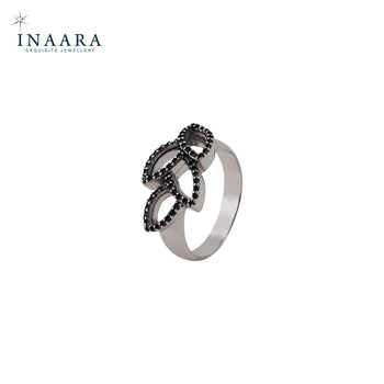 Four Petal Flower Ring
