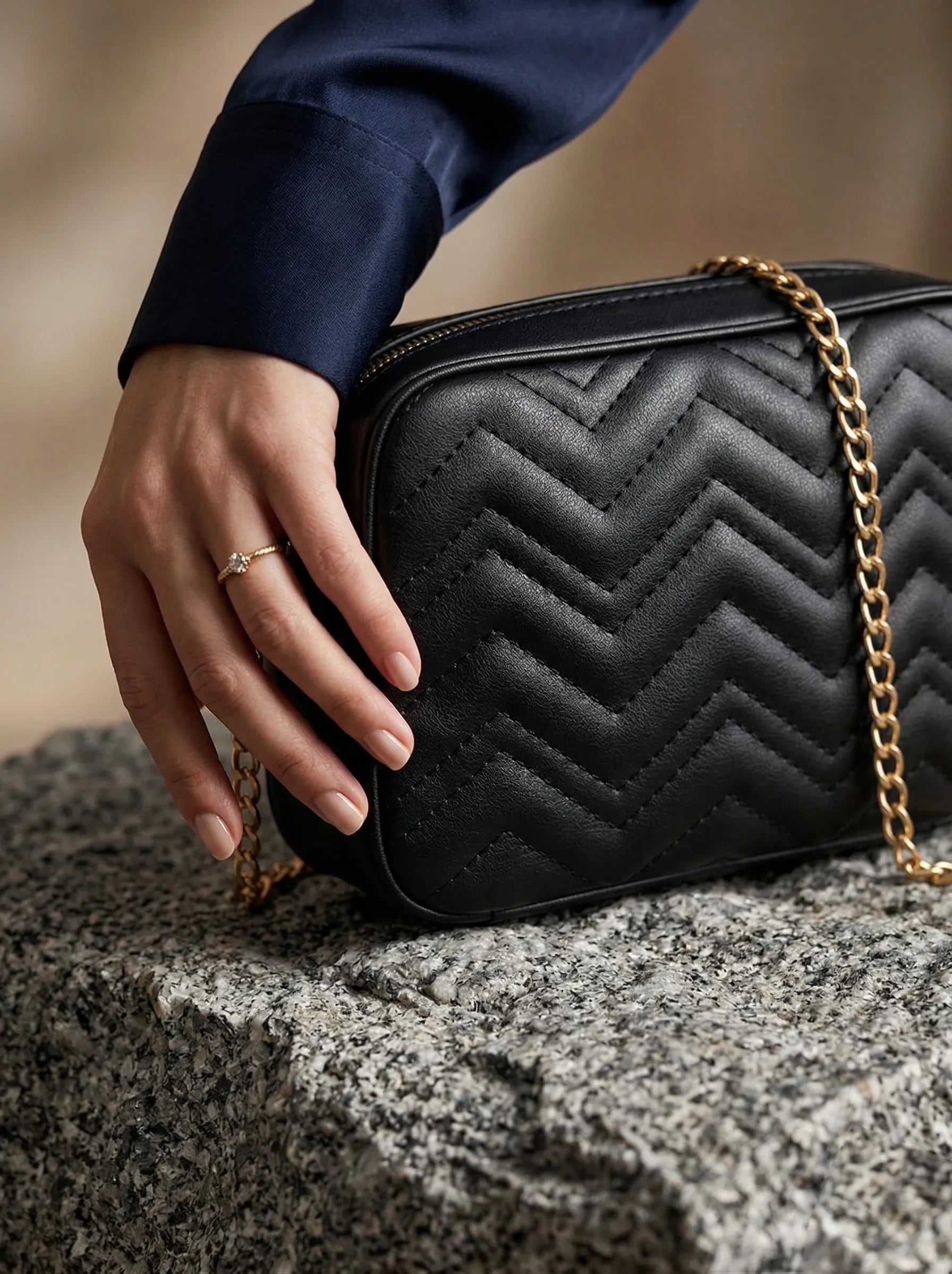 Aura Black women's crossbody bag in black by Bag X