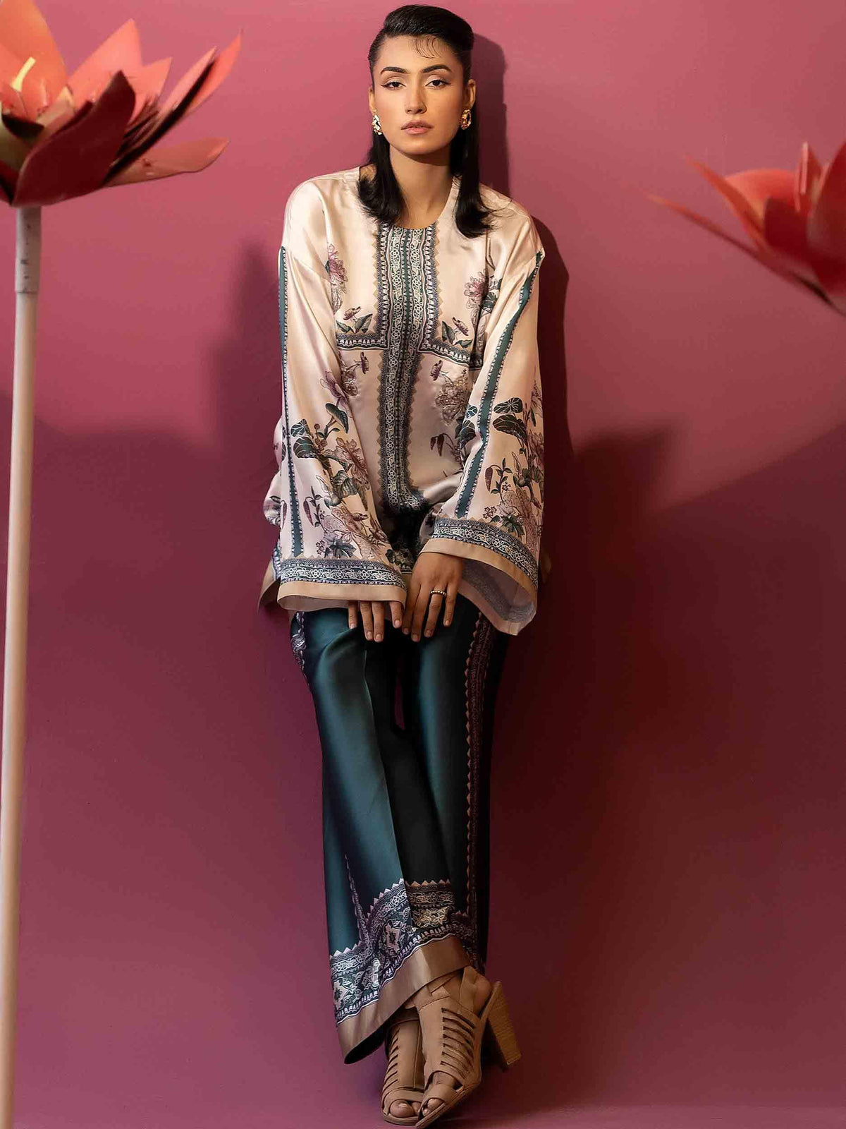 2 PIECE - EMBELLISHED SILK SUIT - Rabazka