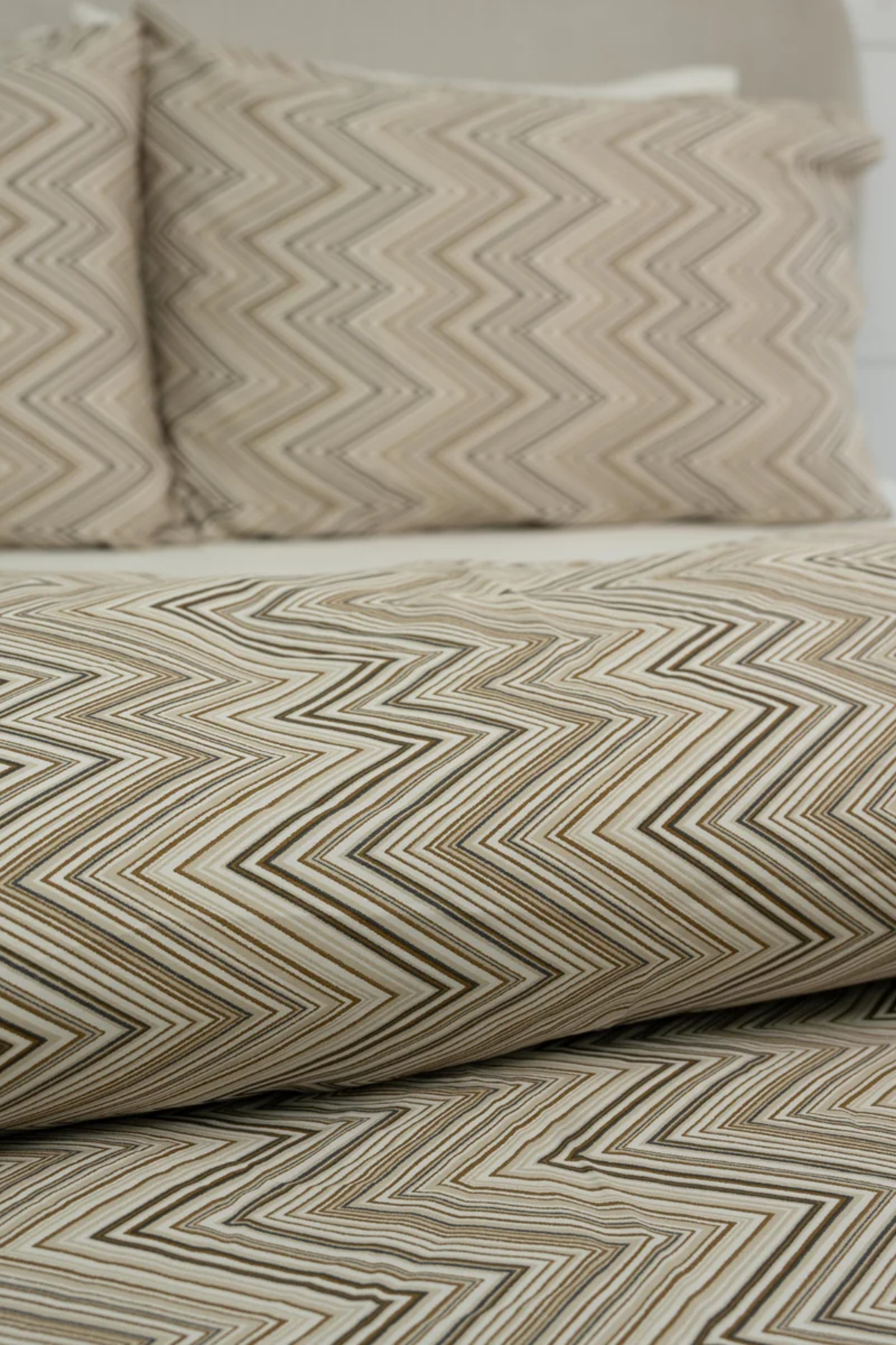 Zyra Pillows & Cushions – view 3