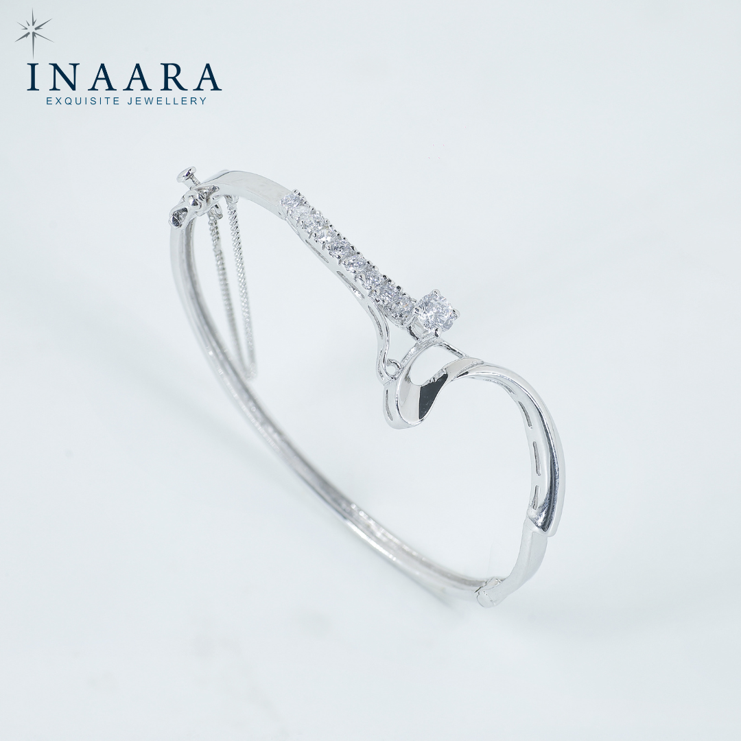 Aurora Curve Bangle