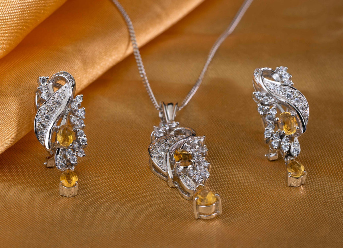 Golden Topaz Pendant Set