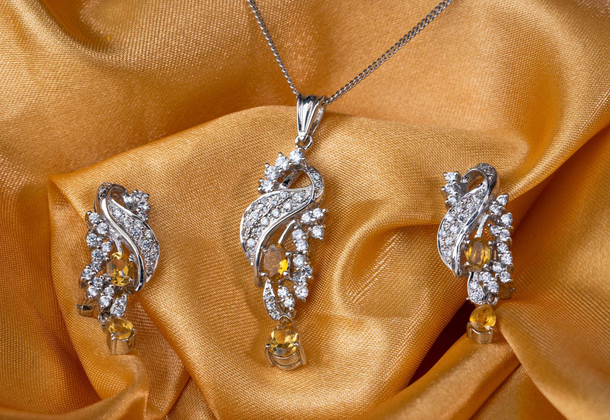 Golden Topaz Pendant Set