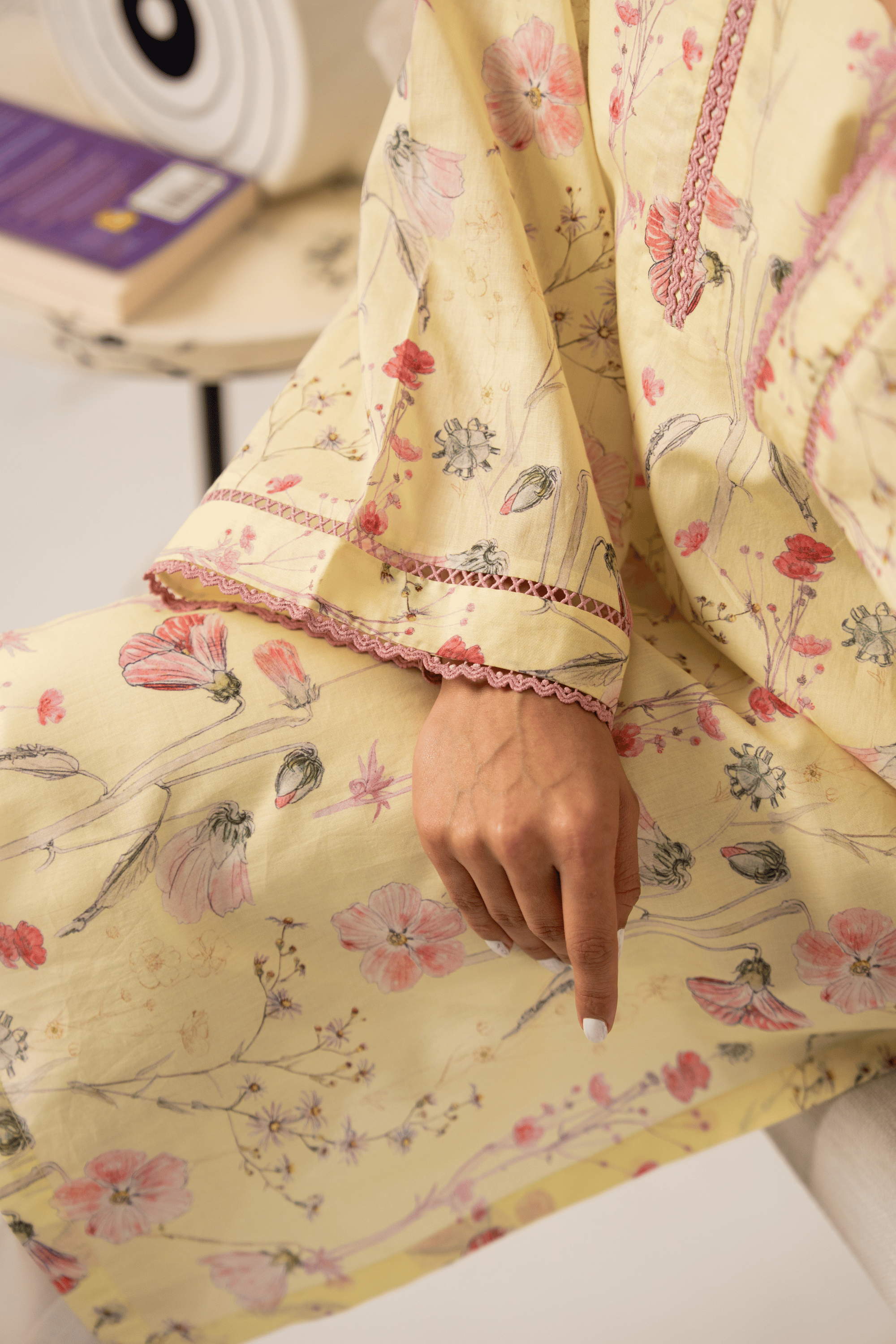 Pale Muse Kurta V-II – view 2