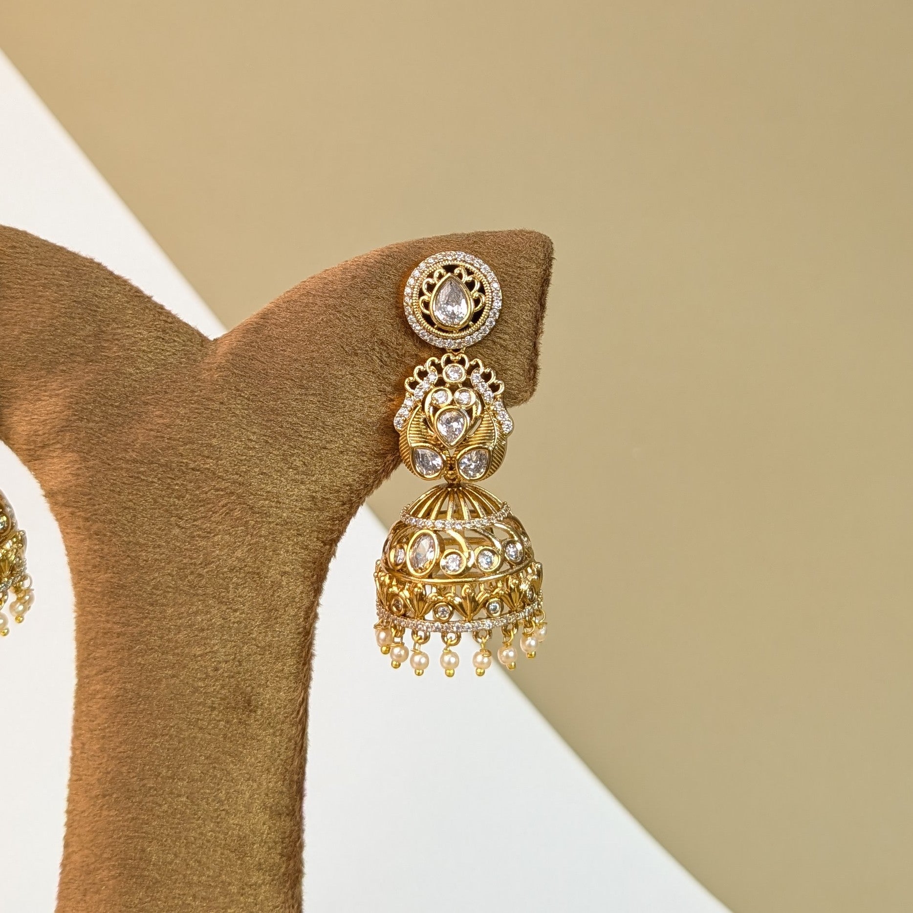 Shahi Chand Stone Jhumkis