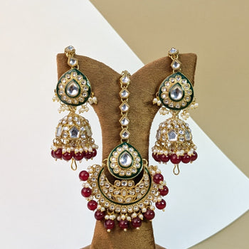 Emerald Kundan Earring Tikka Set