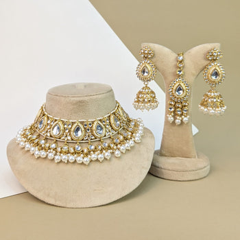 Floral Kundan Necklace Set