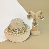 Jadau Kundan Necklace Set