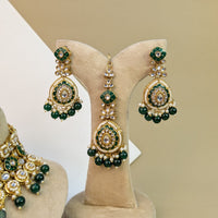 Emerald Kundan Necklace Set