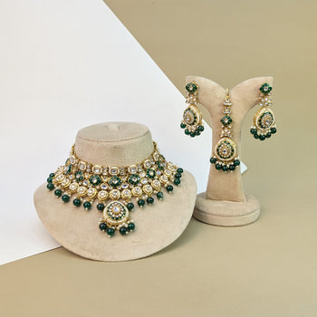 Emerald Kundan Necklace Set