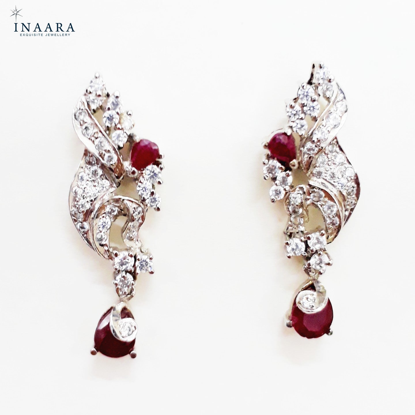 Ruby Glamorous Pendant Set