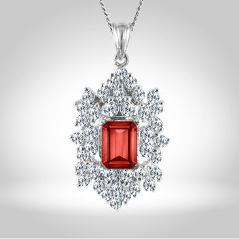 Garnet Queen Pendant Set
