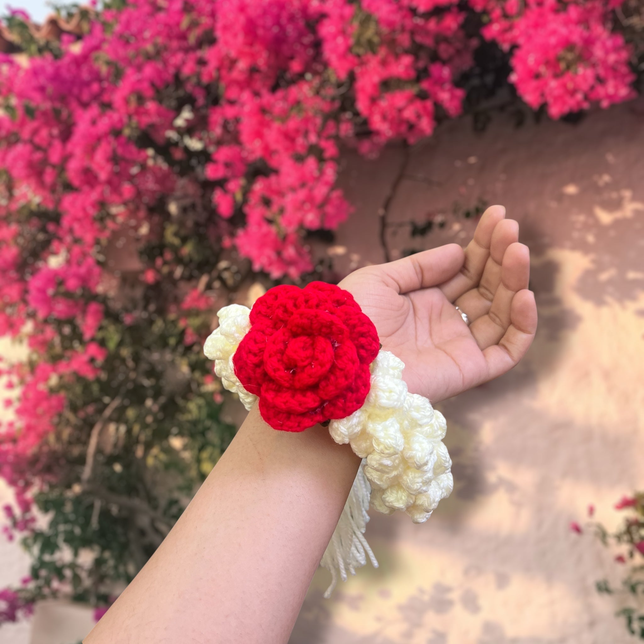 Laal Gulab - Handmade Crochet Gajra Gulyarn