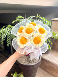 White Crown Crochet Bouquet Gulyarn