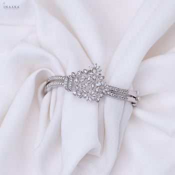 Celestara Bangle
