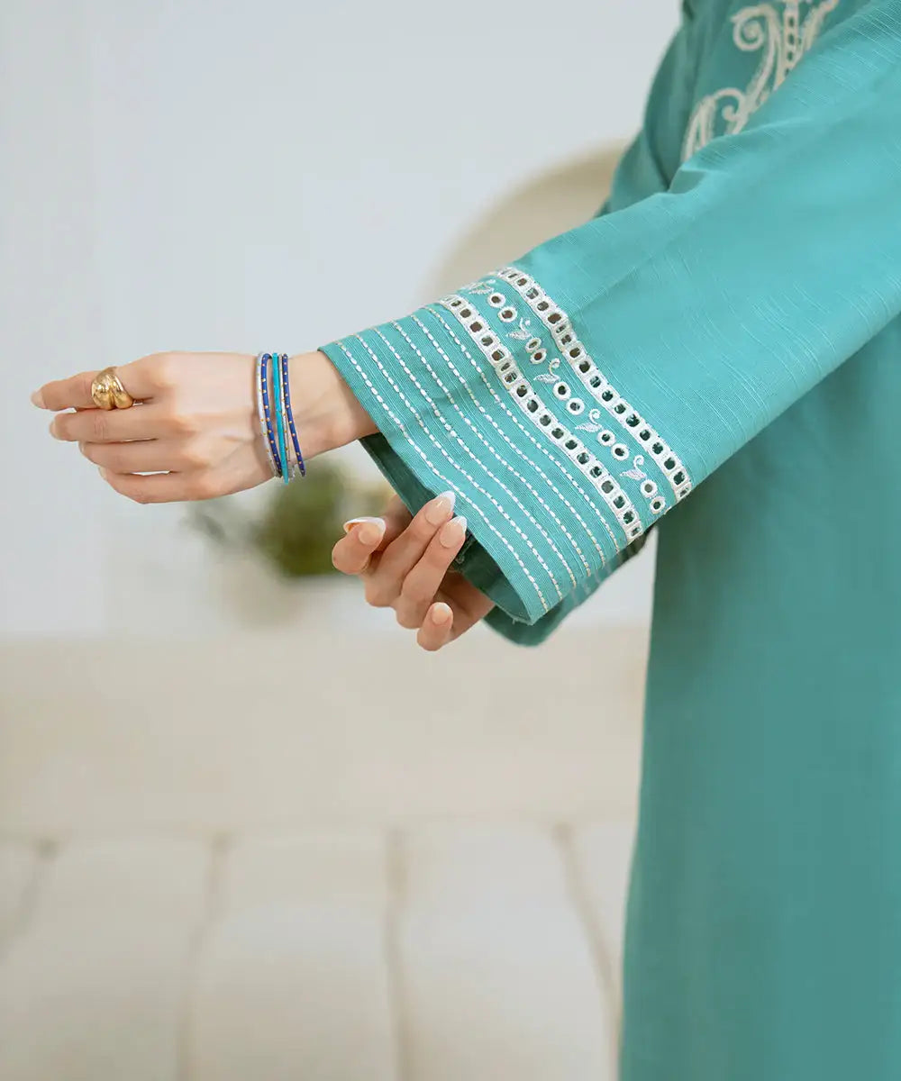 2PC - Embroidered Khaddar Suit - Kross Kulture 