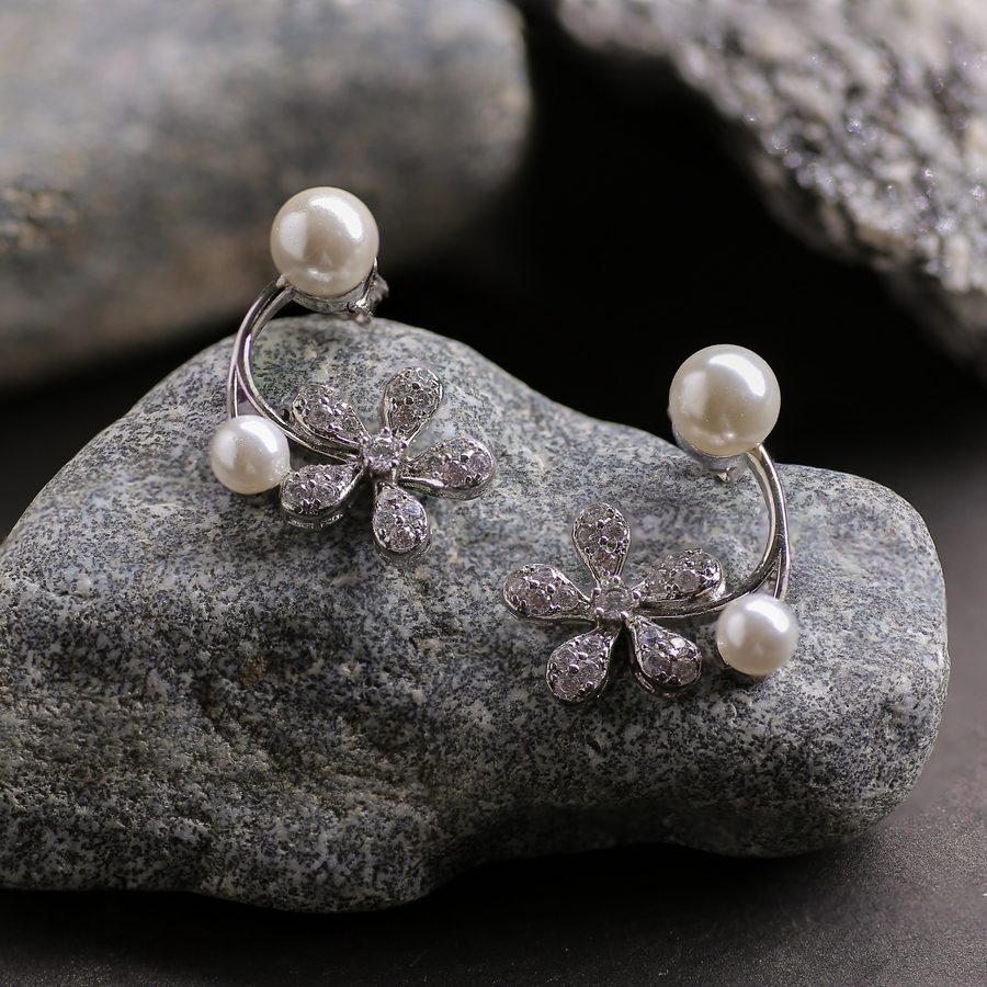 Moonpetal Pearl Earrings
