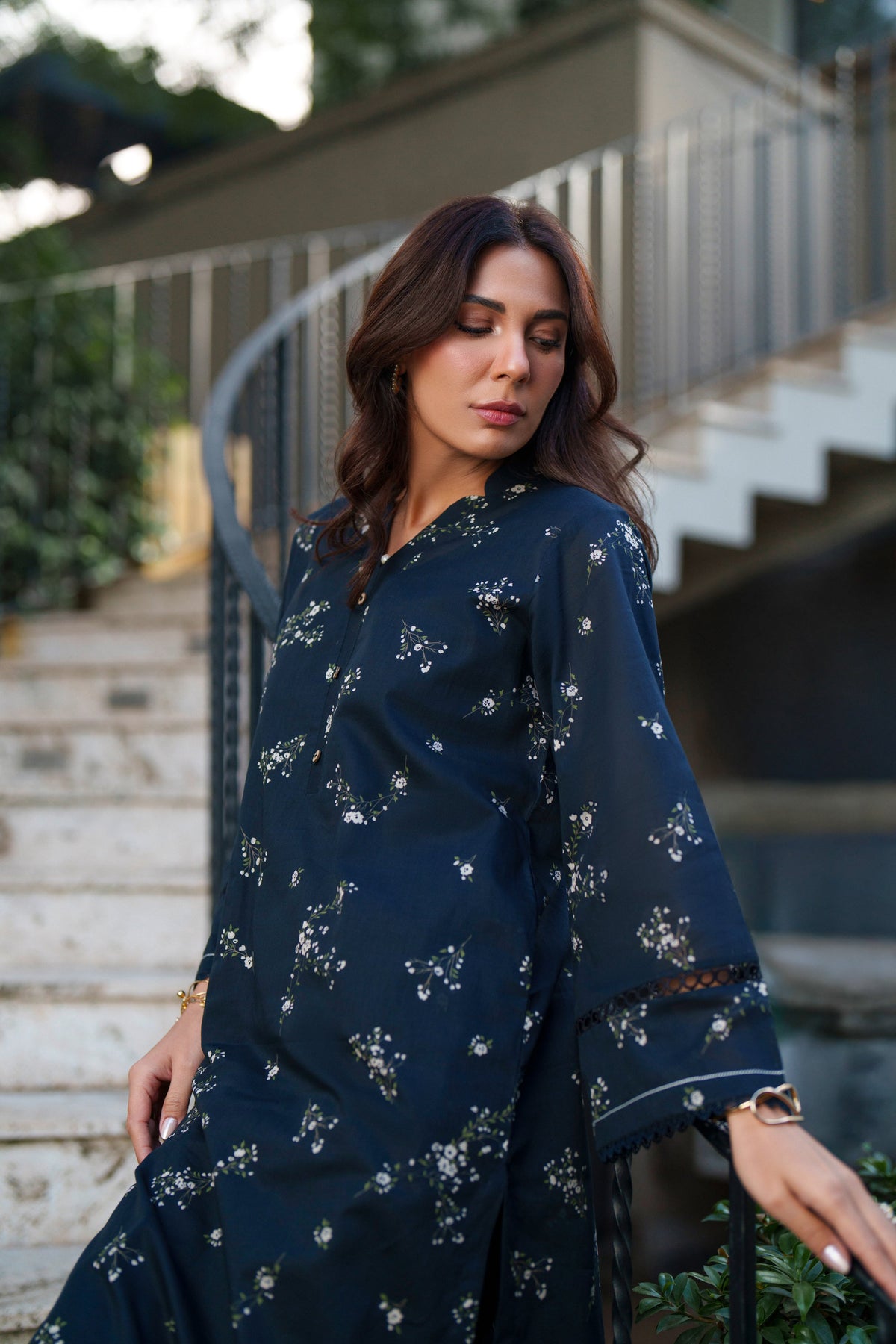 Noir Flora Kurta