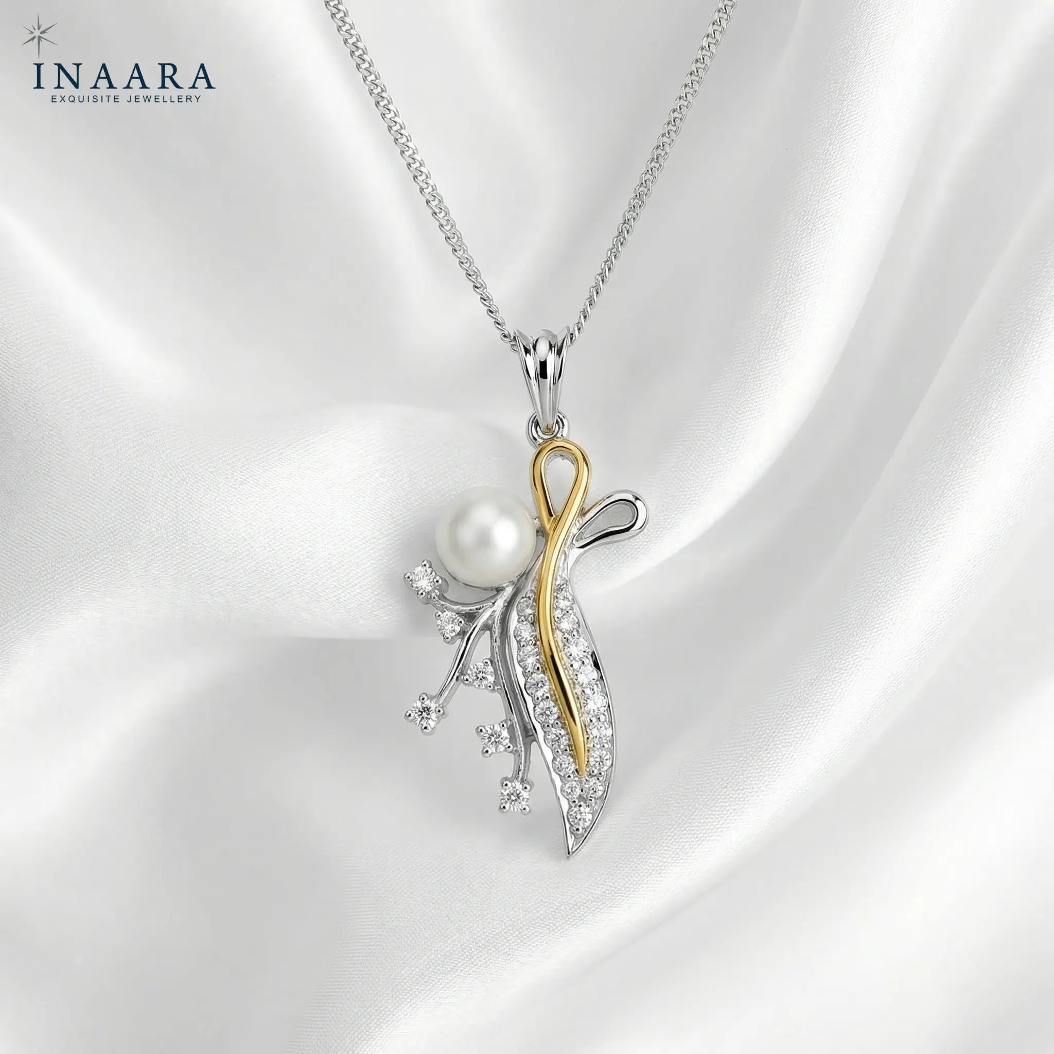 Raya Pearl Pendant Set