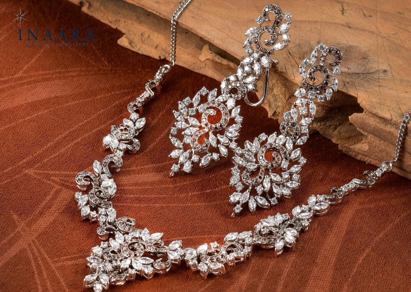 Dual-colored Spiral Necklace Set