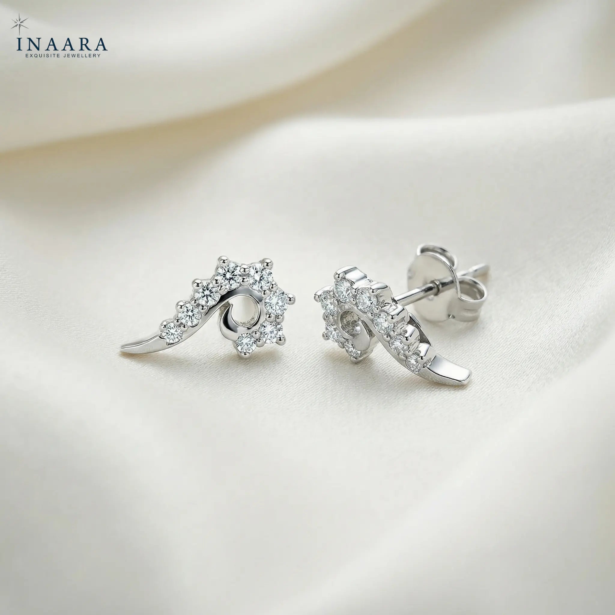 Legacy Curve Earrings